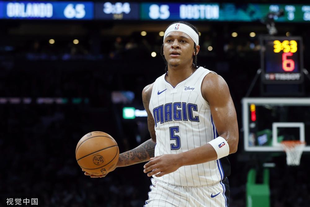 特别是在比 特别是在比