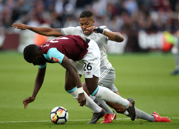 班凯罗受关 班凯罗受关