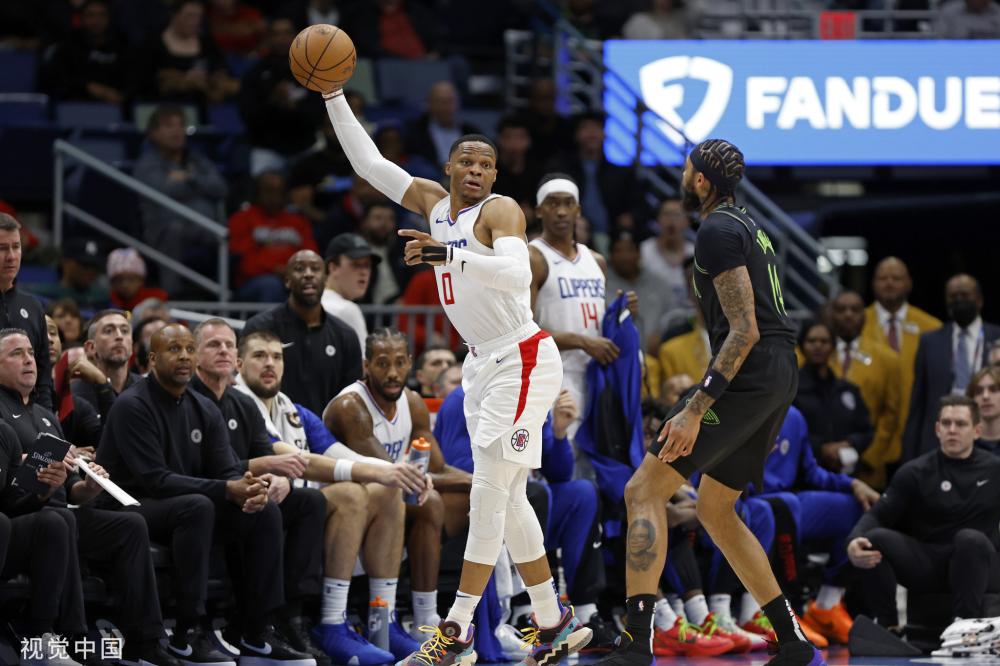 也在赛场外 也在赛场外